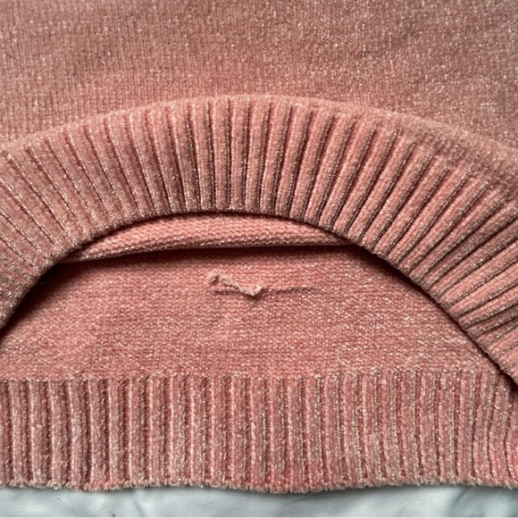 COMFY Pink Sweater - Oversized - Picture 6 of 7